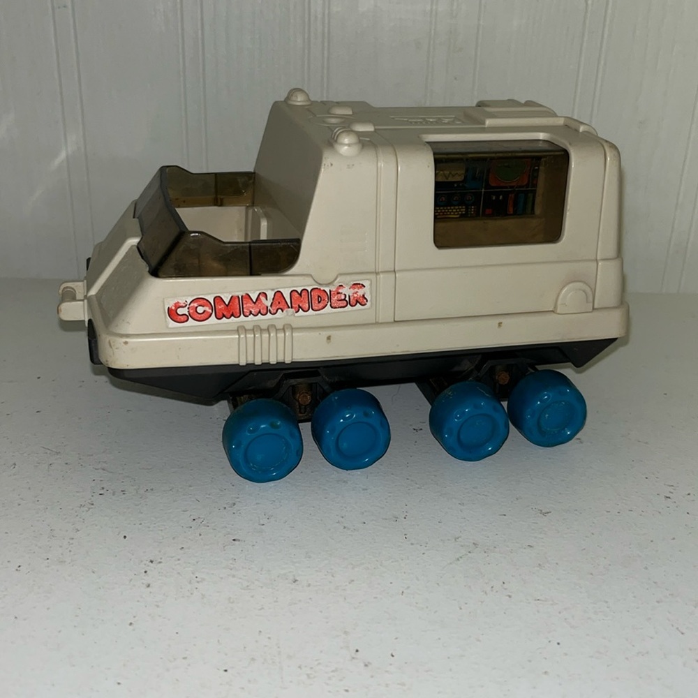 1984 Lil Playmates Space Station Commandor Vintage